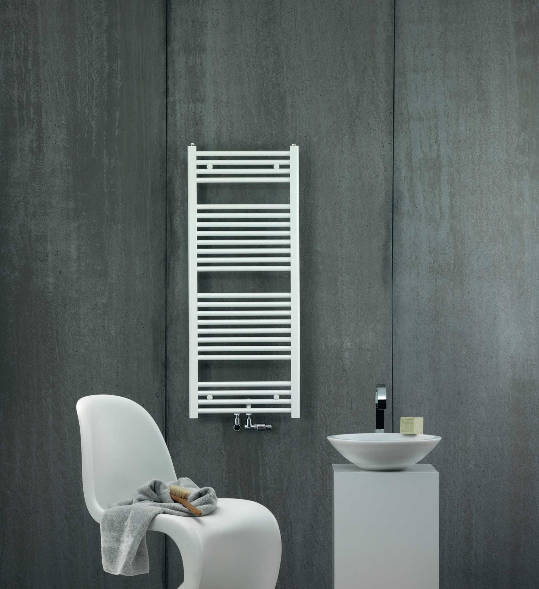 Зображення з  ZEHNDER VIRANDO koupelnové otopné těleso 786x600mm, rovné, středové připojení AB-080-060-05 - bílá